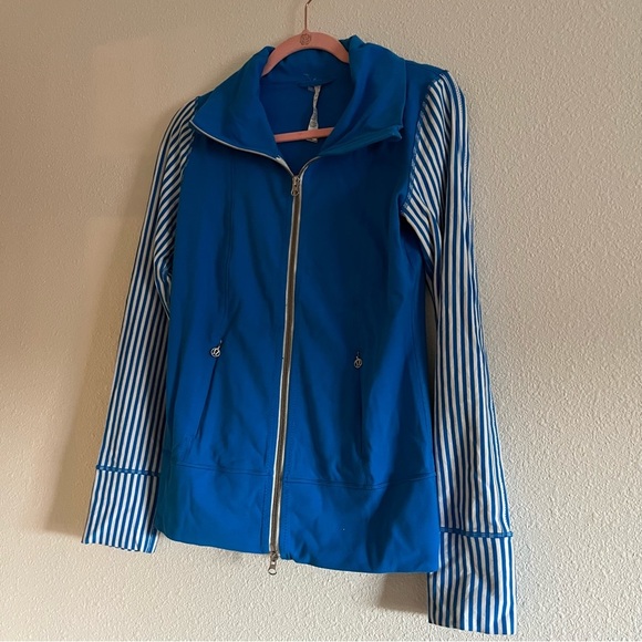Lululemon Daily Yoga Jacket Size 6 - Picture 2 of 9